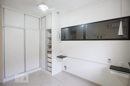 Apartamento à venda com 65m², 2 quartos e 1 vagaSuíte/Armário embutido