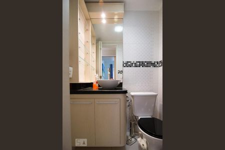 Banheiro social/Armário de apartamento à venda com 2 quartos, 65m² em Maracanã, Rio de Janeiro