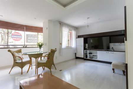 Sala de apartamento para alugar com 2 quartos, 110m² em São João, Porto Alegre