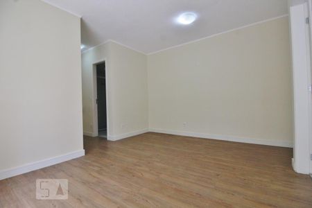 Sala de apartamento para alugar com 2 quartos, 60m² em Jardim das Vertentes, São Paulo