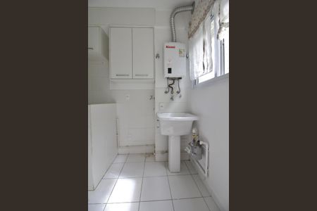 Área de serviço de apartamento para alugar com 2 quartos, 60m² em Jardim das Vertentes, São Paulo