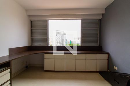 Apartamento para alugar com 130m², 3 quartos e 1 vaga Apartamento para alugar com 130m², 3 quartos e 1 vagaSuíte