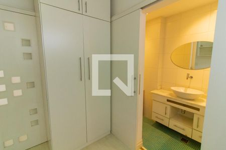 Apartamento para alugar com 130m², 3 quartos e 1 vaga Apartamento para alugar com 130m², 3 quartos e 1 vagaQuarto de Serviço