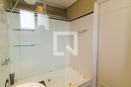 Apartamento para alugar com 130m², 3 quartos e 1 vaga Apartamento para alugar com 130m², 3 quartos e 1 vagaBanheiro da Suíte