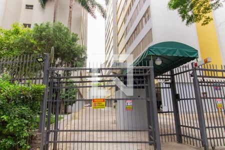 Apartamento para alugar com 130m², 3 quartos e 1 vaga Apartamento para alugar com 130m², 3 quartos e 1 vagaFachada