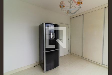 Apartamento para alugar com 130m², 3 quartos e 1 vaga Apartamento para alugar com 130m², 3 quartos e 1 vagaQuarto