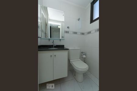 Apartamento para alugar com 60m², 2 quartos e 2 vagas Apartamento para alugar com 60m², 2 quartos e 2 vagasBanheiro de serviço