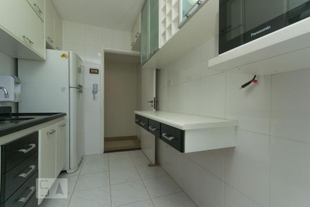 Apartamento para alugar com 60m², 2 quartos e 2 vagas Apartamento para alugar com 60m², 2 quartos e 2 vagasCozinha