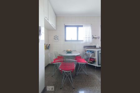 Apartamento para alugar com 159m², 3 quartos e 2 vagasCozinha