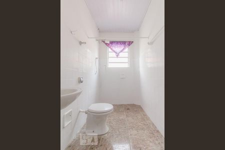 Banheiro de casa para alugar com 2 quartos, 90m² em Vila Monte Alegre, São Paulo