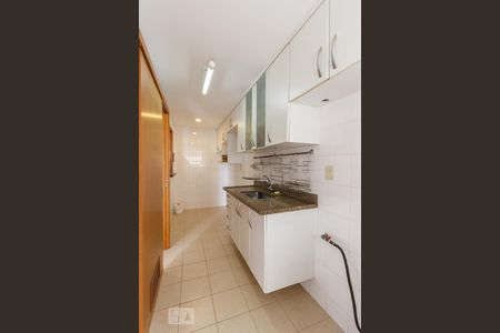 Apartamento para alugar com 72m², 2 quartos e 1 vagaCozinha