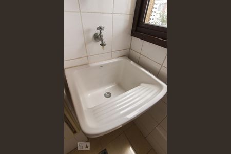 Apartamento para alugar com 72m², 2 quartos e 1 vagaDetalhe