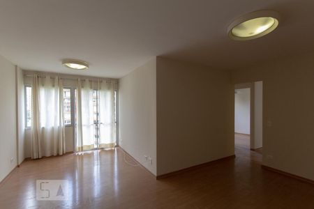 Apartamento para alugar com 75m², 3 quartos e 1 vaga Apartamento para alugar com 75m², 3 quartos e 1 vagaSala