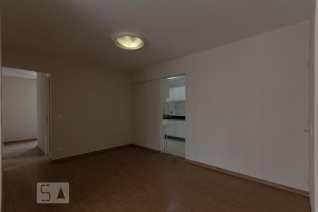 Apartamento para alugar com 75m², 3 quartos e 1 vaga Apartamento para alugar com 75m², 3 quartos e 1 vagaSala