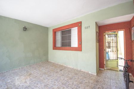 Casa para alugar com 110m², 2 quartos e sem vagaGaragem