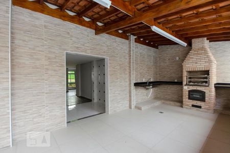 Apartamento à venda com 70m², 2 quartos e 1 vagaChurraqueira