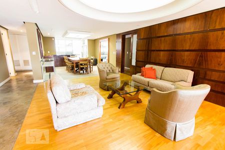 Sala de apartamento para alugar com 3 quartos, 238m² em Bom Fim, Porto Alegre