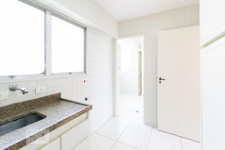 Apartamento para alugar com 75m², 2 quartos e 1 vaga Apartamento para alugar com 75m², 2 quartos e 1 vagaCozinha