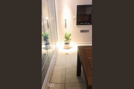 Sala/Sacada de apartamento para alugar com 3 quartos, 134m² em Aclimação, São Paulo