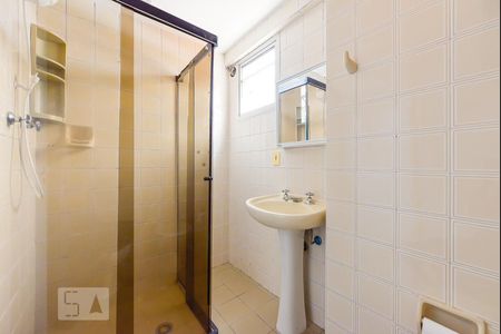 Banheiro de apartamento para alugar com 2 quartos, 68m² em Pinheiros, São Paulo