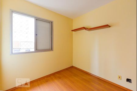 Quarto 2 de apartamento para alugar com 2 quartos, 68m² em Pinheiros, São Paulo