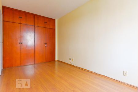 Quarto 1 de apartamento para alugar com 2 quartos, 68m² em Pinheiros, São Paulo