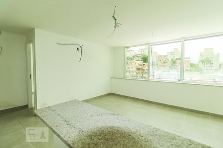 Apartamento à venda com 50m², 1 quarto e 1 vagaSala e Cozinha