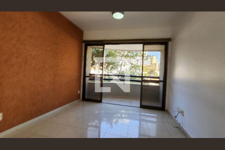 Sala de apartamento para alugar com 1 quarto, 50m² em Cambuí, Campinas