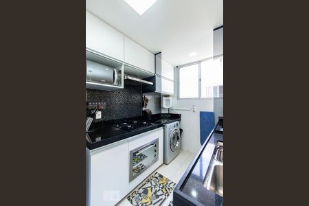 Cozinha de apartamento à venda com 2 quartos, 50m² em São João Batista (venda Nova), Belo Horizonte