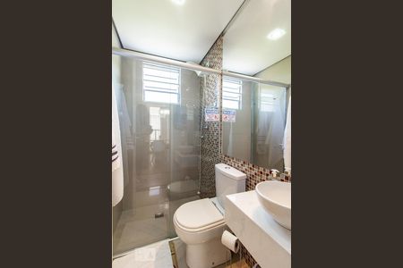 Banheiro Social de apartamento à venda com 2 quartos, 50m² em São João Batista (venda Nova), Belo Horizonte