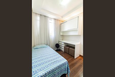 Quarto 2 de apartamento à venda com 2 quartos, 50m² em São João Batista (venda Nova), Belo Horizonte
