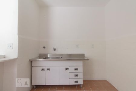Cozinha de apartamento para alugar com 1 quarto, 50m² em Mirandópolis, São Paulo