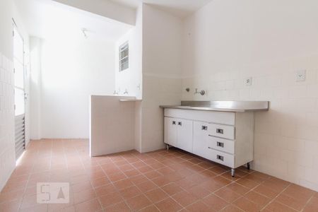Cozinha de apartamento para alugar com 1 quarto, 50m² em Mirandópolis, São Paulo