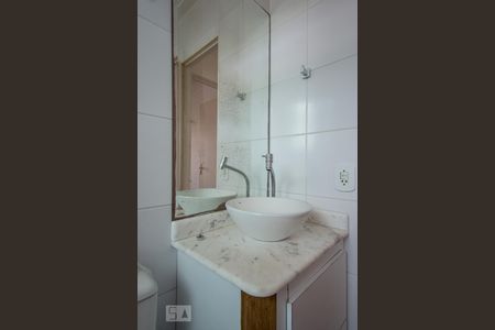 Banheiro de apartamento para alugar com 2 quartos, 42m² em Nova Petrópolis, São Bernardo do Campo