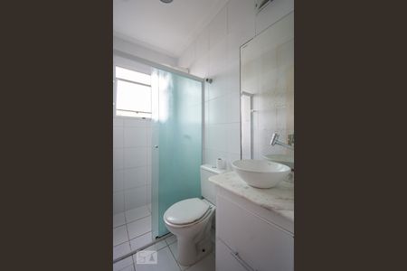 Banheiro de apartamento para alugar com 2 quartos, 42m² em Nova Petrópolis, São Bernardo do Campo