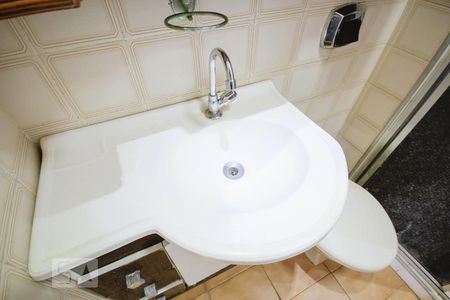 Banheiro de apartamento à venda com 2 quartos, 50m² em Taquara, Rio de Janeiro