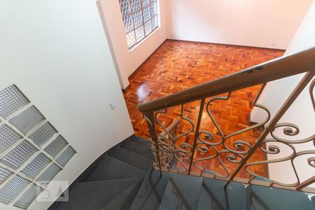 Escada de casa à venda com 4 quartos, 240m² em Indianópolis, São Paulo
