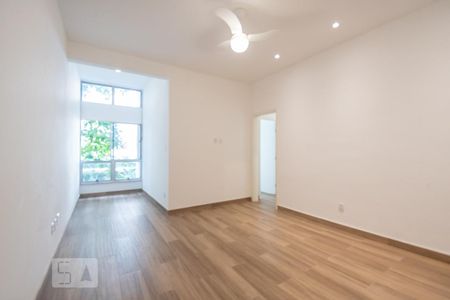 Sala de apartamento para alugar com 3 quartos, 71m² em Botafogo, Rio de Janeiro