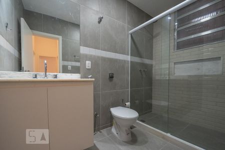 Apartamento para alugar com 71m², 3 quartos e sem vagaBanheiro social