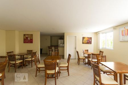 Apartamento à venda com 79m², 3 quartos e 2 vagas Apartamento à venda com 79m², 3 quartos e 2 vagasSalão de festas