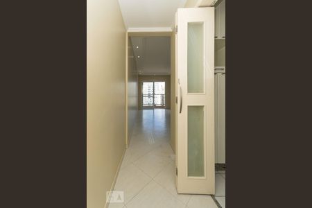 Apartamento à venda com 79m², 3 quartos e 2 vagas Apartamento à venda com 79m², 3 quartos e 2 vagasEntrada