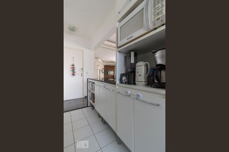 Apartamento para alugar com 94m², 2 quartos e 2 vagasCozinha