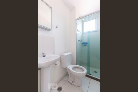 Banheiro  de apartamento para alugar com 2 quartos, 51m² em Vila Mafra, São Paulo
