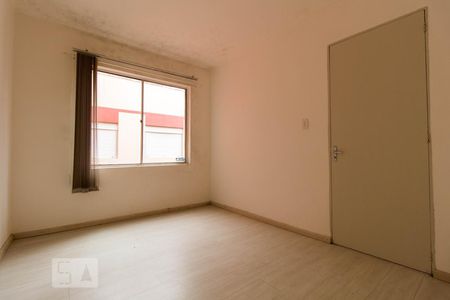 Quarto de apartamento à venda com 1 quarto, 70m² em Camaquã, Porto Alegre