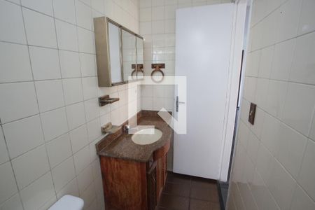 Apartamento para alugar com 70m², 2 quartos e 1 vaga Apartamento para alugar com 70m², 2 quartos e 1 vagaBanheiro
