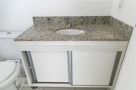 Banheiro de kitnet/studio à venda com 1 quarto, 42m² em Santa Cecília, São Paulo