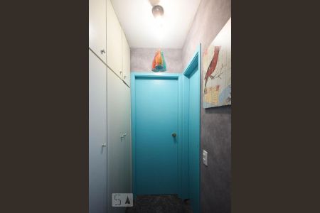 Corredor de apartamento à venda com 1 quarto, 43m² em Vila Suzana, São Paulo