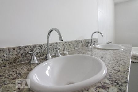 Apartamento à venda com 187m², 3 quartos e 2 vagasBanheiro Suíte 1