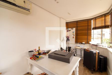 Quarto 2 de apartamento à venda com 1 quarto, 120m² em Rio Branco, Porto Alegre