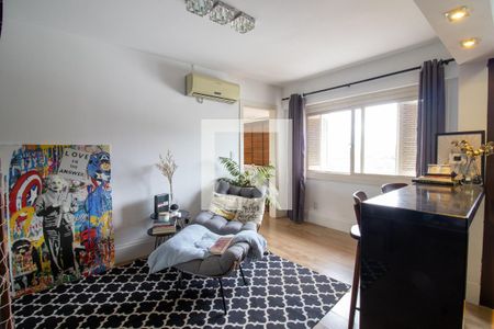 Sala de apartamento à venda com 1 quarto, 120m² em Rio Branco, Porto Alegre